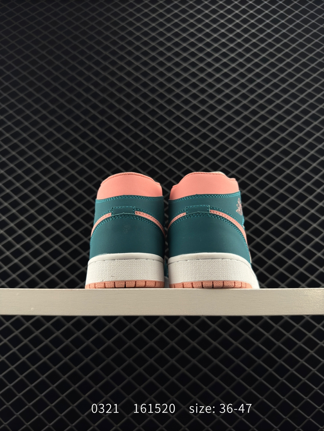 Nike Air Jordan 1 Retro Mid